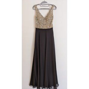 Aidan Mattox "Regina" Beaded V-Neck Chiffon A-Line Gown - Dress Size 2